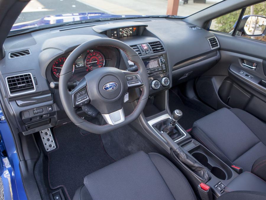  Subaru WRX 2014 года  (US) (фото 9 из 20)